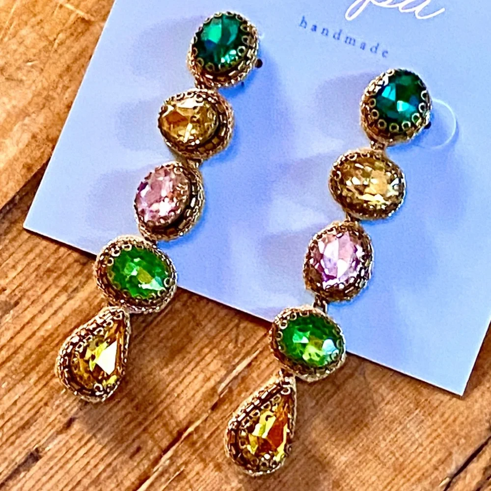 NWT Deepa Gurnani Beaded Crystal Chandeliers - Picture 13 of 15